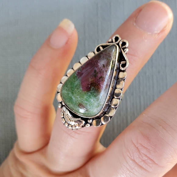 New Ruby in Zoisite 925 Silver Ring. - Picture 3 of 9